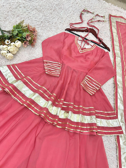Heena short gown set with dupatta