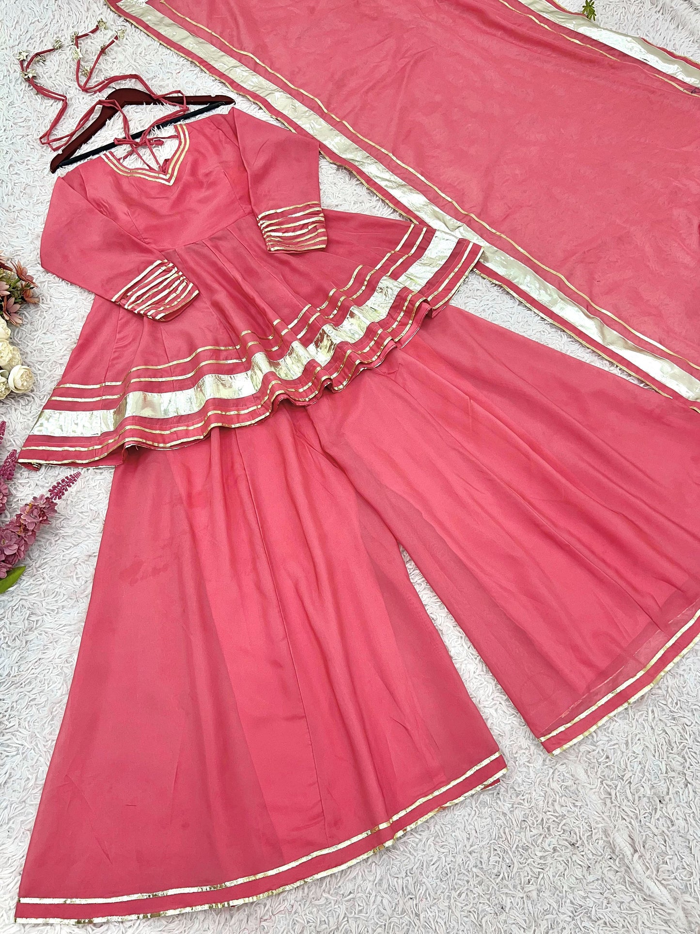 Heena short gown set with dupatta