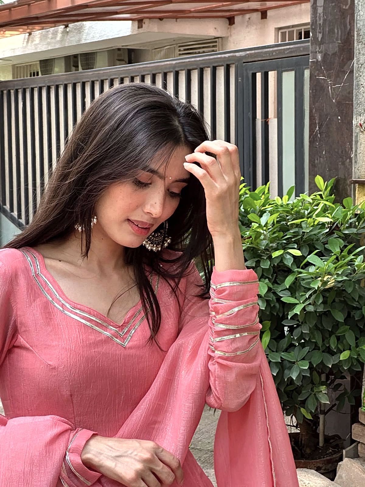 Heena short gown set with dupatta