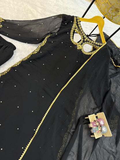 pakistani ethnic suit