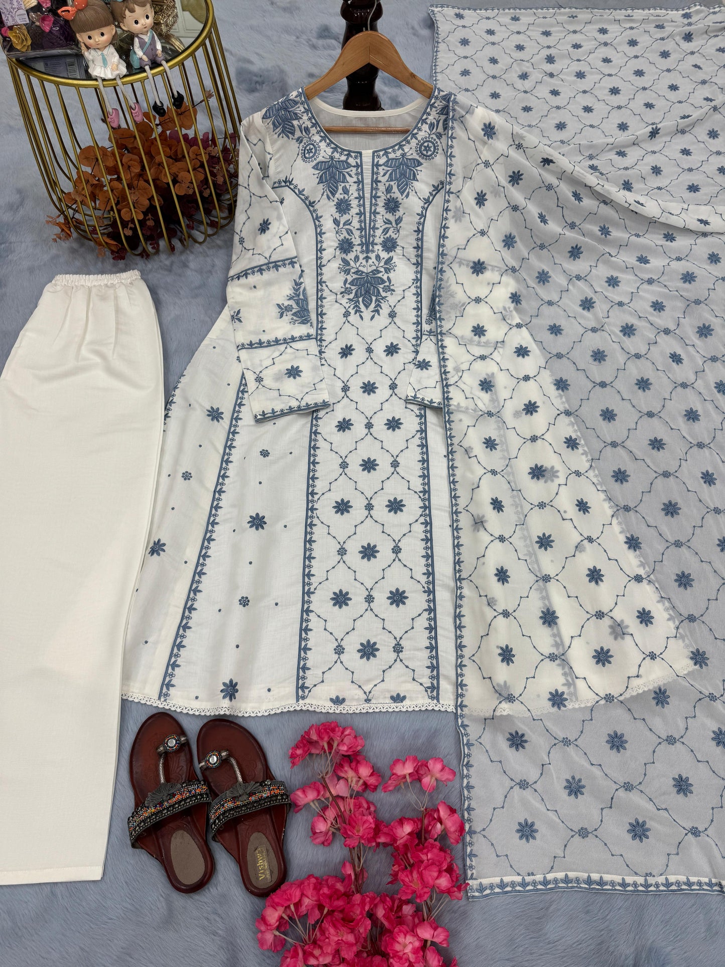 Chikankari colourfull set wut dupatta